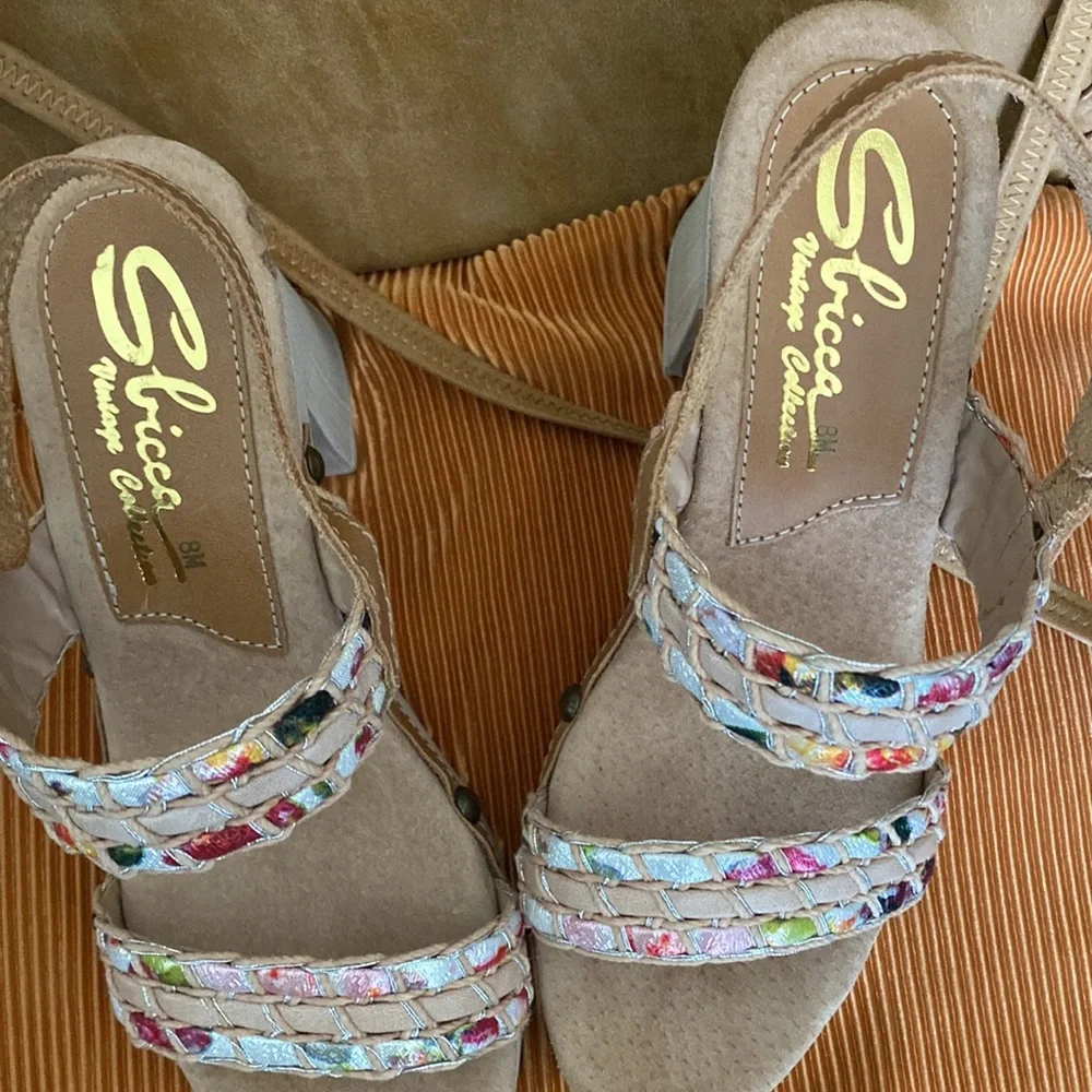 Vintage wooden heels Sbicca shoes! Glam and chic meet! - Picture 11 of 14